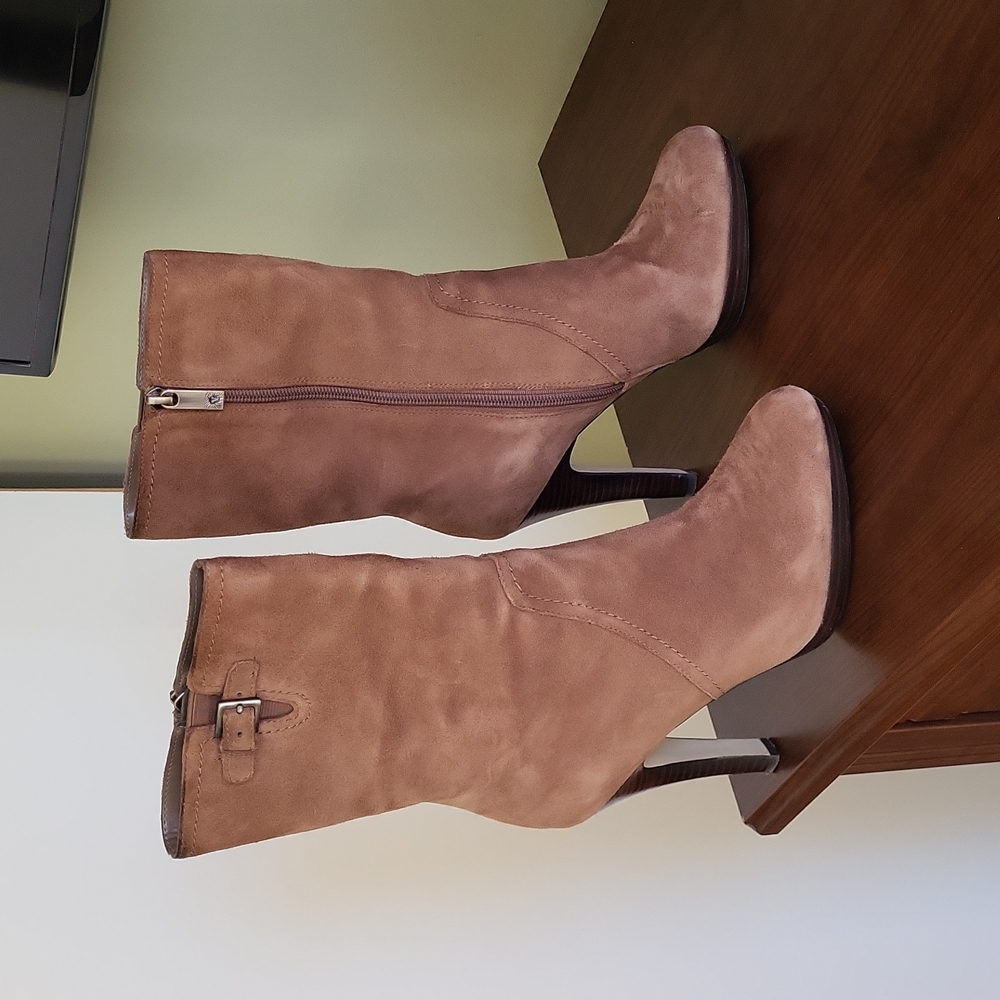 Platform ankle boots 👢